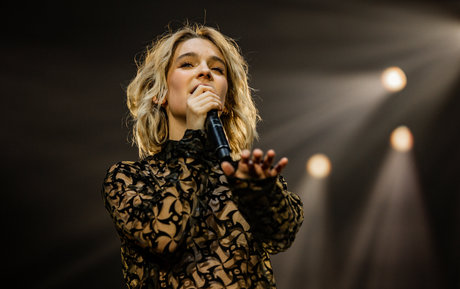 Pommelien Thijs nude pornstar archive