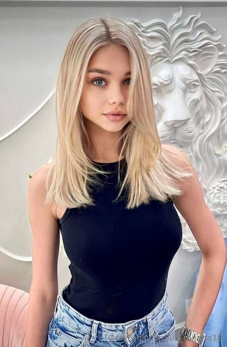 lill milana18 star galleries