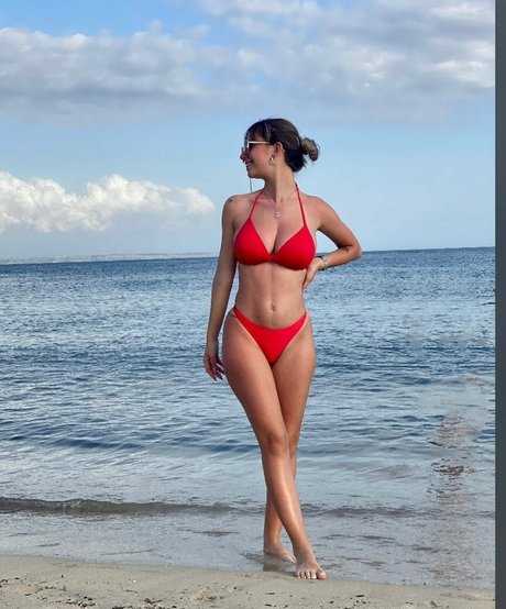 Mariana De Sousa porn model photo