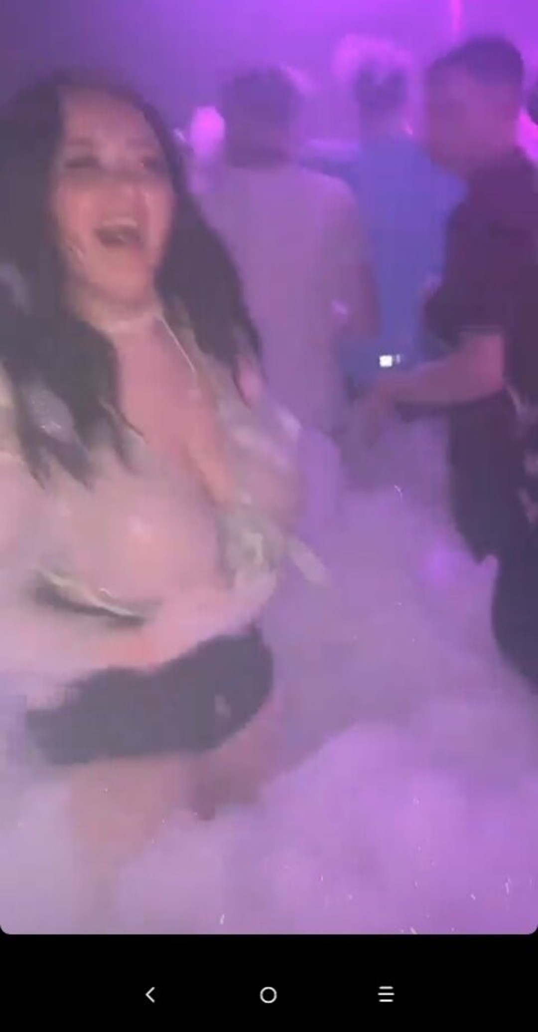 BustyMia E pornstar perfect pics