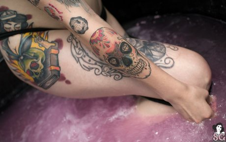 Karenzio xxx model gallery