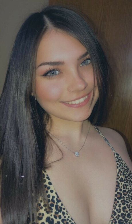 Lexi Heinemann naked model picture