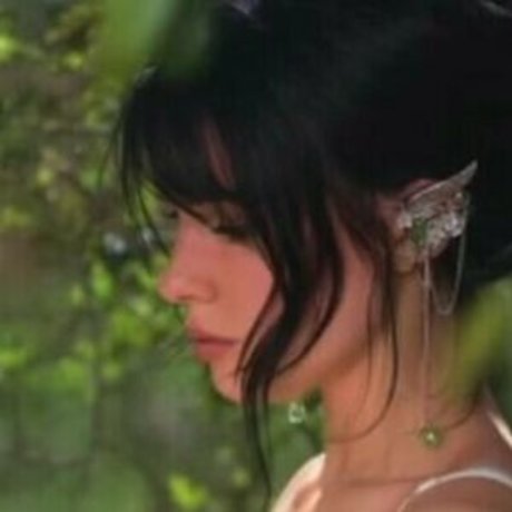 Savy Summer nudes actress pics