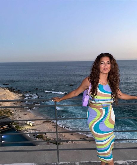 Tori Kelly star free galleries