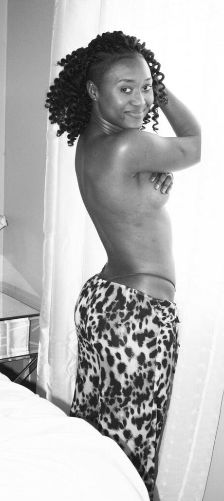 Queen Aminata naked pornstar archive