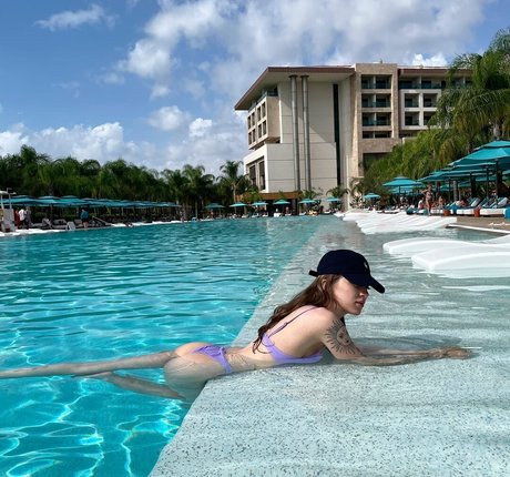 Gensyxa Twitch nude model images