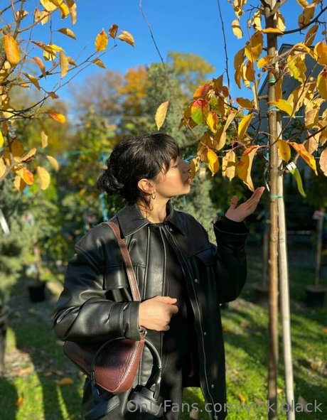 vickiblack art model pictures