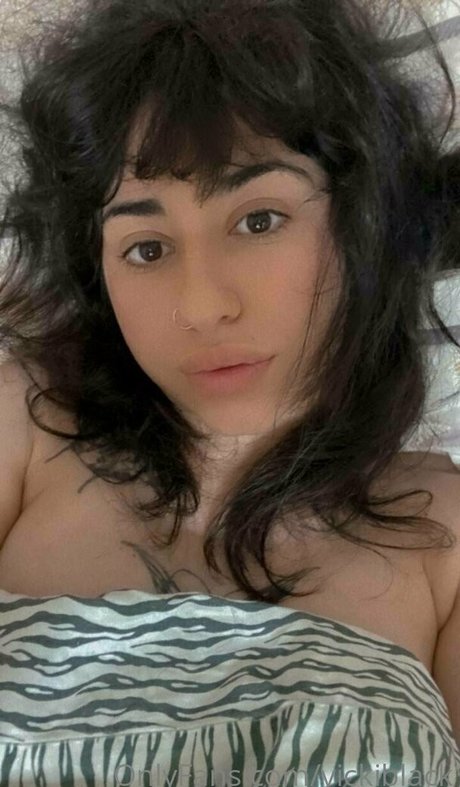 vickiblack top pornstar pic