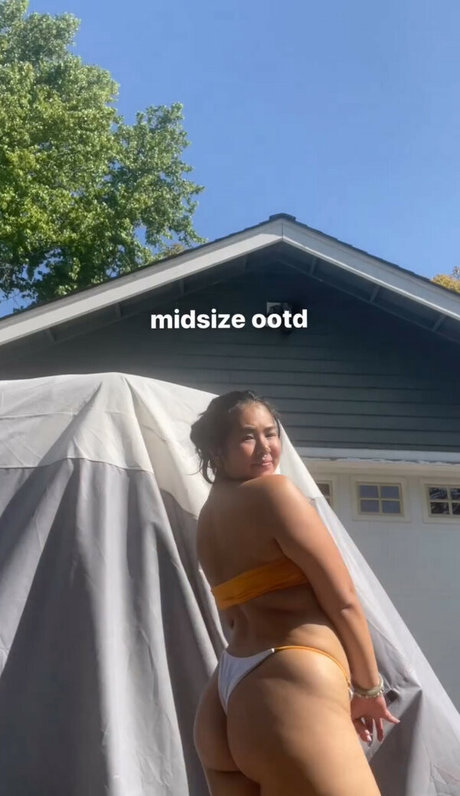 teacher milf onlyfans free naked image