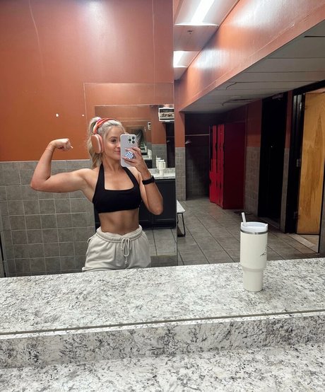 Jen Cardinal star top images