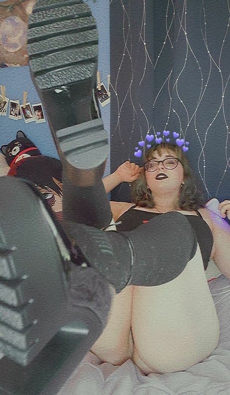 gothicxslvt star naked pics