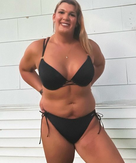 Rachel Doese hot model photo