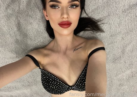 megan brunette exclusive model image