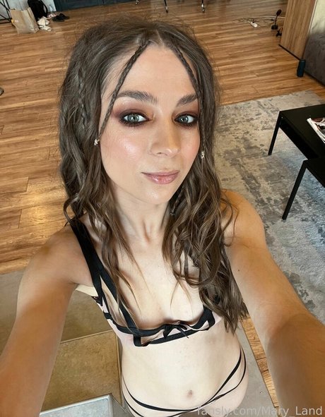 Mary Land top profile image