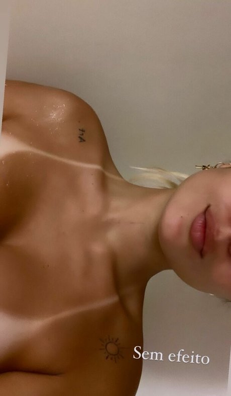 Lara Juc_ hot star photo