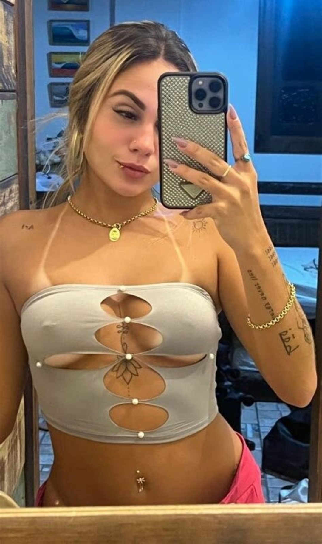 Lara Juc erotic star archive