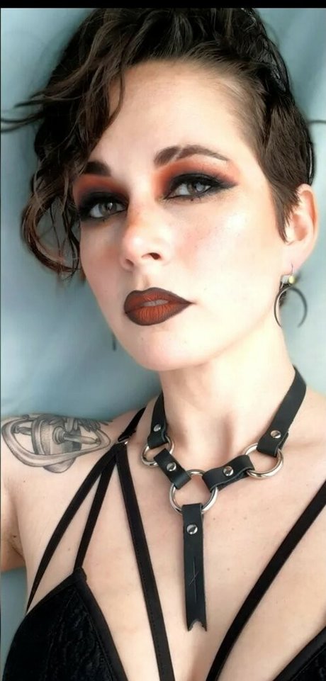 Salunes secret star porn photos