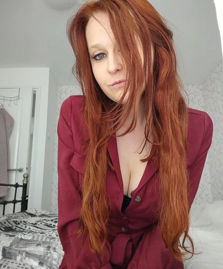 Goddess Julia star nude pictures