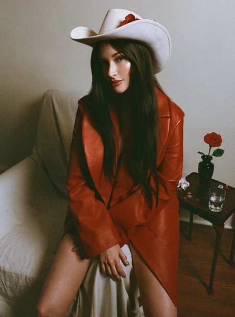 Kacey Musgraves hot star photo