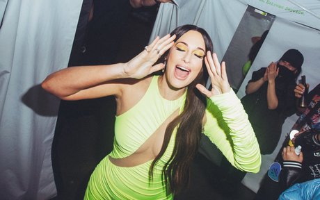 Kacey Musgraves xxx pornstar pictures