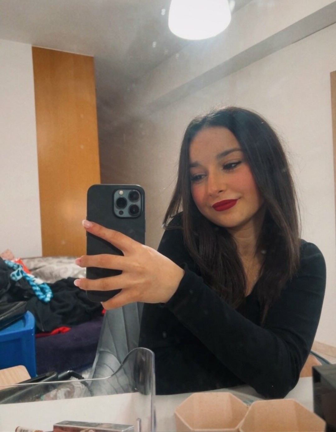 narjess pornographic actress photo