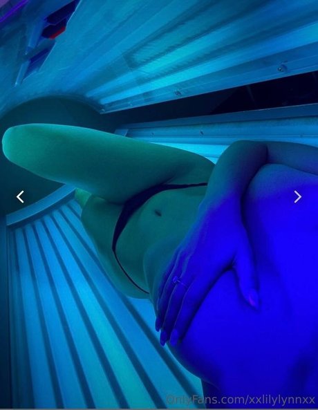 Sara Brooks porn actress archive