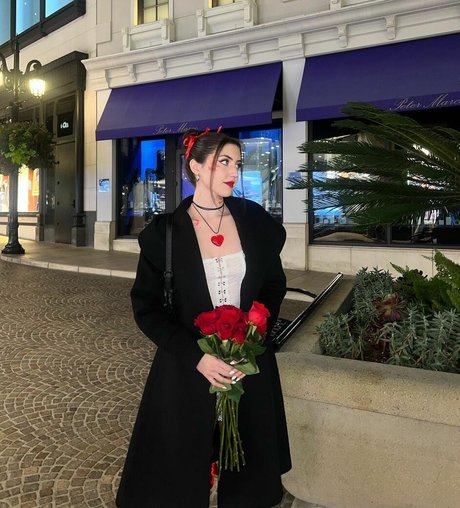 Sophie Silva perfect star pictures