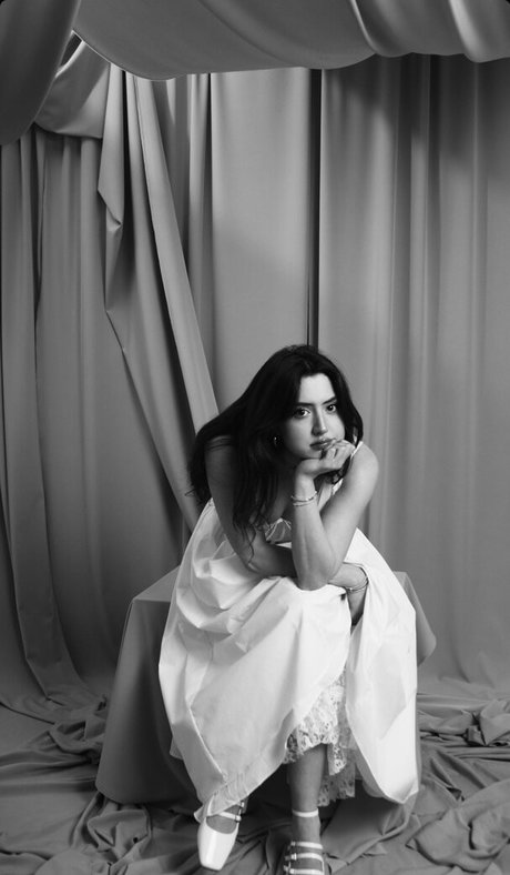 Sophie Silva art model archive