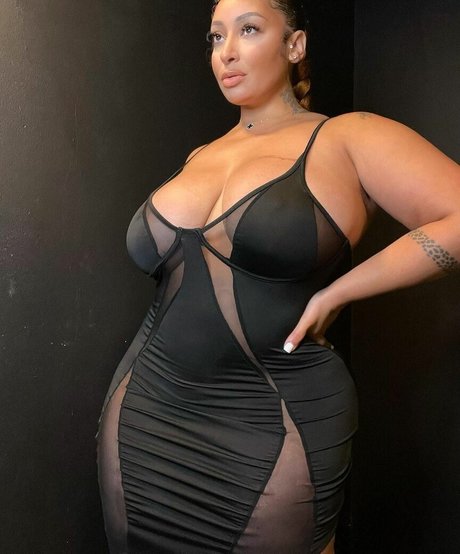 clothed onlyfans hot naked pic