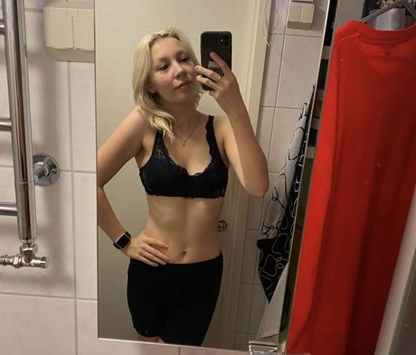 Pinjakasteh star pornographic pictures