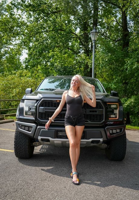 maddyspremium model beautiful gallery