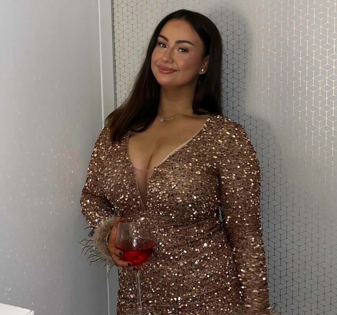 Niamh free pornstar photos