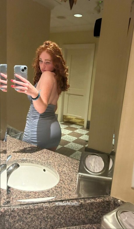 Kenziemahar model art photo