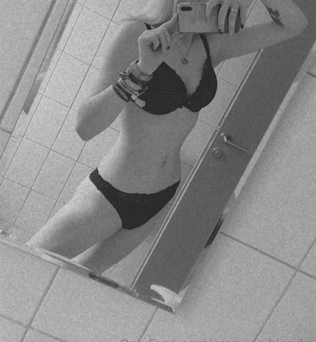 crazyxxxblonde star free photo