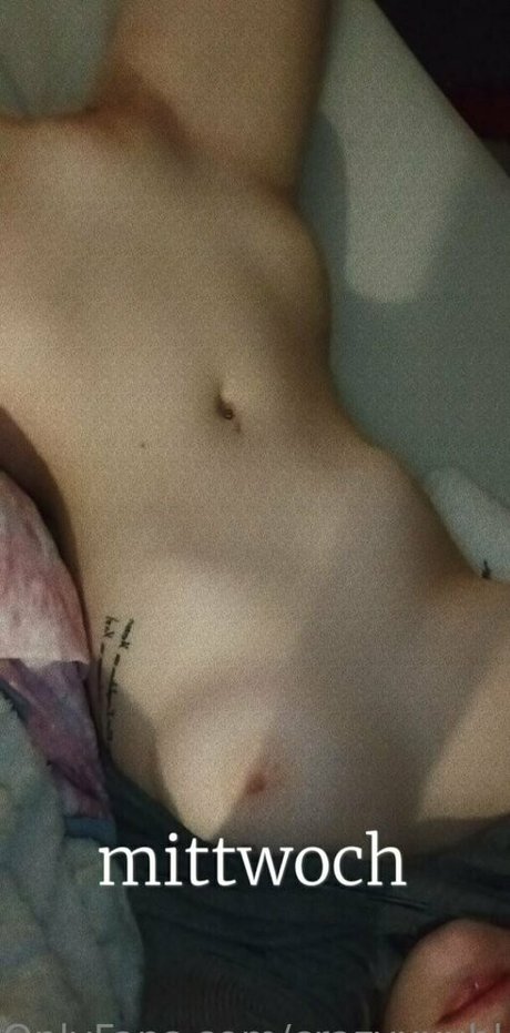 crazyxxxblonde star sexy pictures