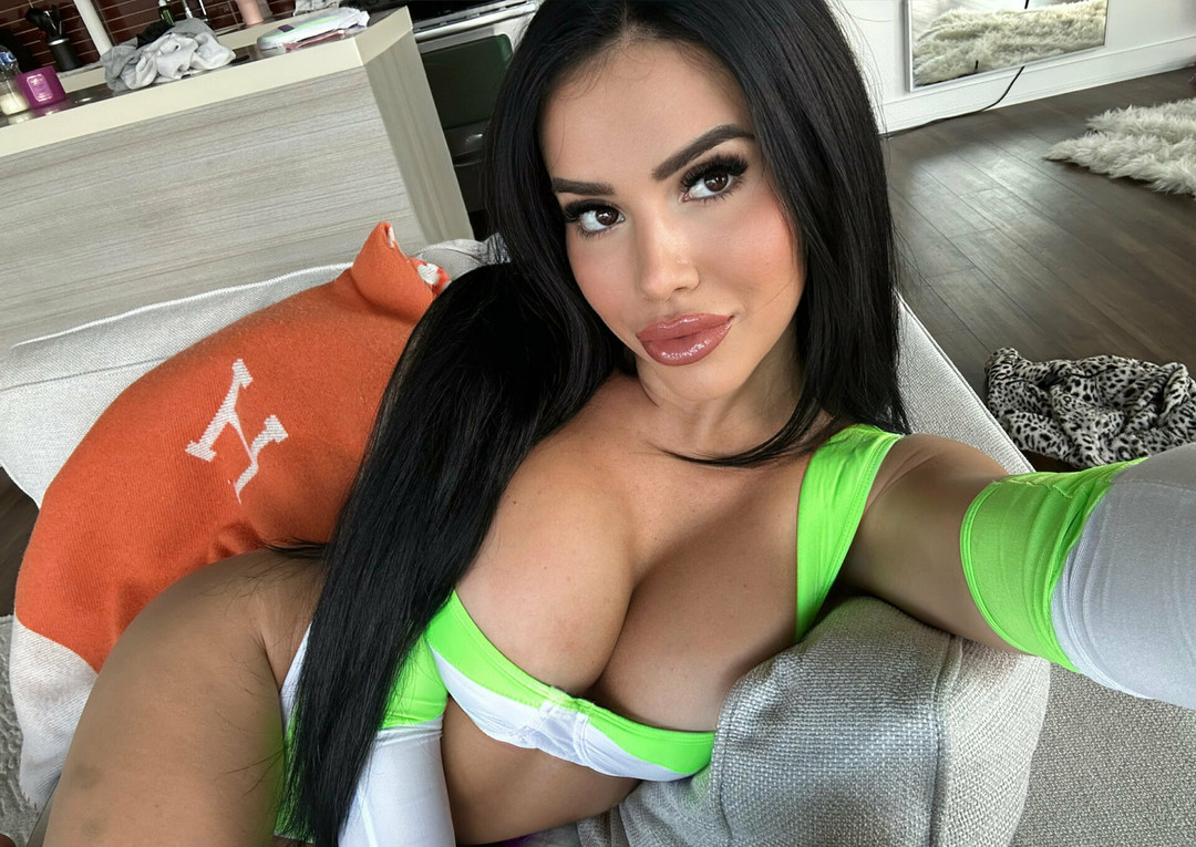 hijabiqueen69 profile image