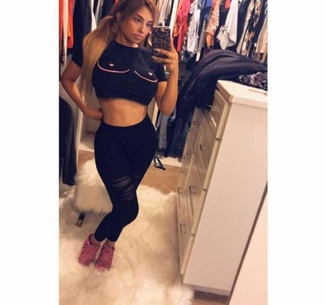 Sekzzibunnie model pornographic galleries