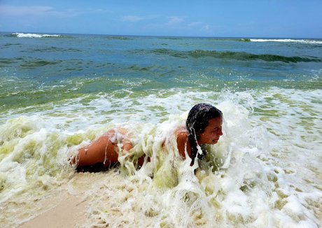 nellebeachgirl adult model pics