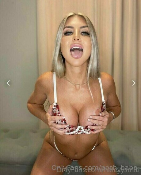 posh babe model hot pic