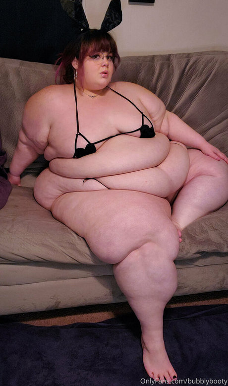 naked yoga onlyfans hot image