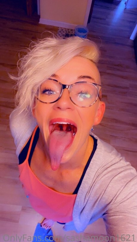 sashamoon1621 pretty actress img