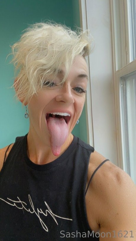 sashamoon1621 nudes pornstar photo