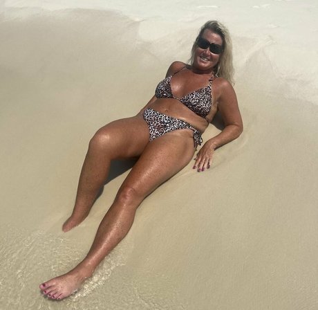 emo girls onlyfans hot image