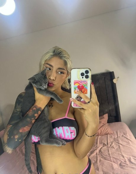 sofiakiut perfect star photos