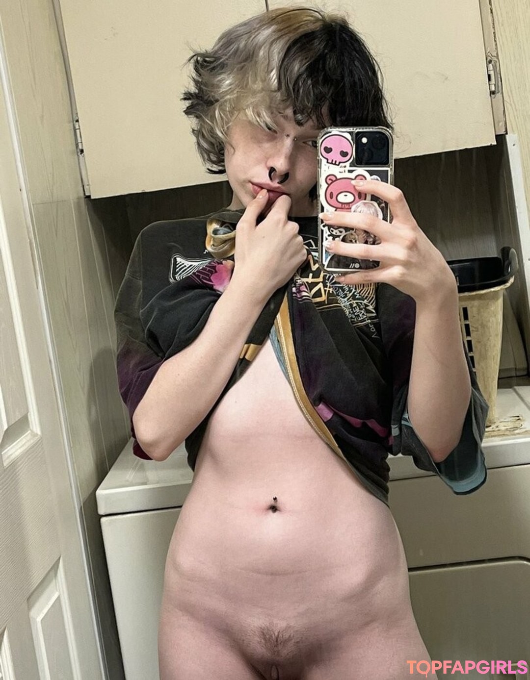 Quarlx nude star photo