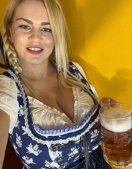 hugeboobserin pornstar hot galleries