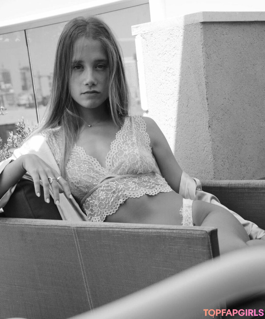 Aviv Banay star pornographic galleries