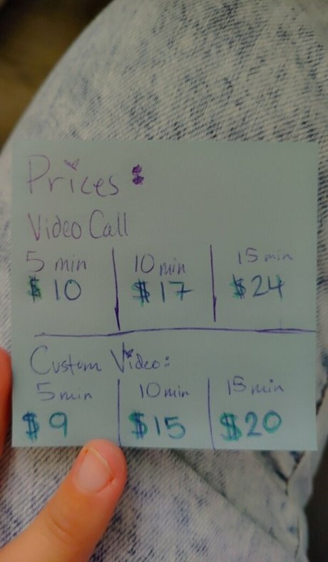 lewdicorndlc naked model gallery