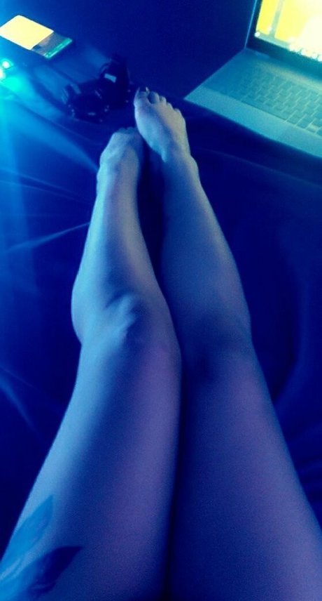 lewdicorndlc naked actress photos