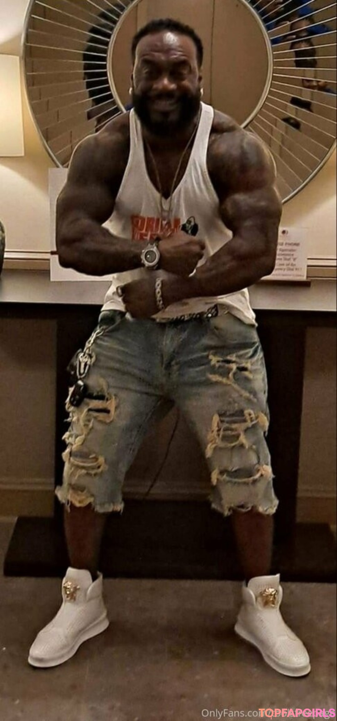 toolsfreepage model naked images